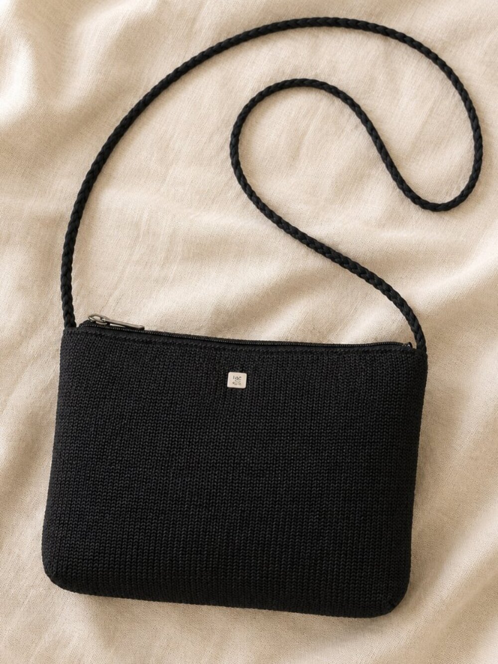Lina Black Woven Crossbody Bag Braided Strap Lightweight Travel Purse